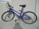 WOMENS SCHWINN BICYCLE