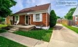 Great 3BD 2BA Brick Cape Cod in a quiet neighborhood in Dayton