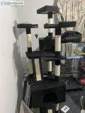 72&rdquo cat tower with scratch post