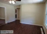 3-bed 1-bath Near Wesleyan University UNL East Campus