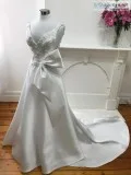 Ready to wear wedding dresses Melbourne
