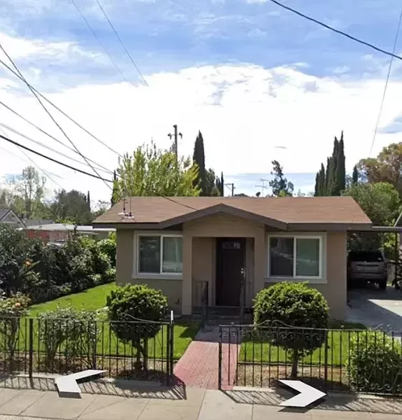 4 bedroom 2bathroom available