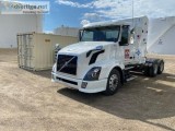 2015 Volvo VNL TA Day Cab Truck Tractor