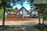 Luxurious chalet on the shores of Lac-Simon Outaouais