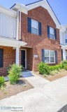 Great townhouse in convenient location to the Almaville
