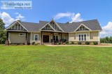 Auction - Country Retreat w Private Lake