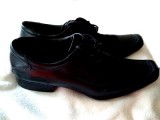 Men s Black Shoes US Size 9.5