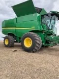 2012 John Deere S680 Combine2012 John Deere S680 Combine
