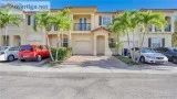 For sale Spectacular remodeled 32.5 townhouse (Kendall -Miami)