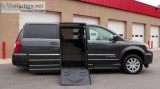 2013 CHRYSLER TOWN AND COUNTRY