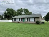 Lovely 3 bedroom 2 Bath home on a large lot