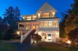 West Vancouver Furnished 4 Bed 4.5 Bath Beachfront Home w Views 