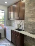 ID  1373116 Beautiful and Newly Renovated 2 Bedroom Apartment fo