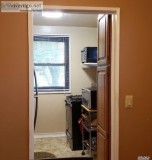 ID   GRA  Spacious and Bright 1 Bedroom Upper Corner Unit in Cle