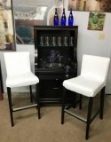 Bar with two new Barstools