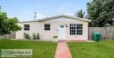 1131 NE 211th St Miami FL 33179