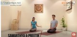 A great 6 minutes Core Yoga workout to give you a boost of energ