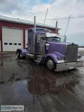 2001 Kenworth W900L Sleeper Semi Tractor