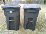 Trash can ( 30 Gal) for sale.