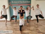 100 Hour Beginner Yoga Teacher Training In Rishikesh