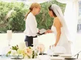 What makes a decent wedding organizer in a retreat