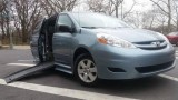 2010  TOYOTA SIENNA LE