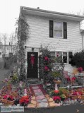 Great Townhouse corner unit w2 off street parking spaces