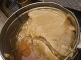 LARGE QUANTITY OF GREASE IN COLLECTIBLE VINTAGE CANS