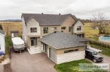 Huge prestigious semi-detached with double garage for sale