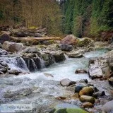 Add Pondless Waterfalls to Give Modern Touch to your Home