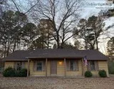 single family home has 4 bedrooms and 2.0 bathrooms