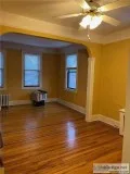 ID  3278546 Beautiful Updated Apartment for Rent in Whitestone