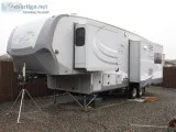 32  2014 Open Range Roamer 5th Wheel