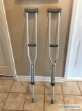 Crutches 5ft2 to 5ft10