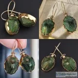 Jewelry always adorns a beautiful look