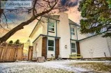 39 Deerview Way SE Calgary AB T2J 6B4