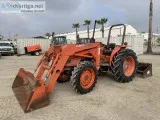 KUBOTA M4700DT UTILITY TRACTOR 253101211