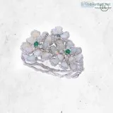 Best quality engagement ring via online shopping