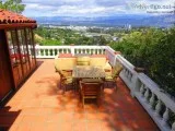 4500  2br - 1300ft2 - Furnished Hollywood Hills home. Sleeps 5 (