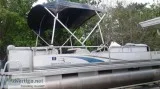 Ponoon boat