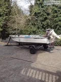 Aluminum fishing boat