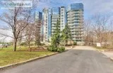 Spacious and bright corner unit 2184 sqft Ground floor St-Lamber