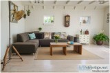 Home interior designer who works with a vision