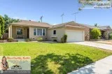 2-Bedroom Freshly Painted Lakewood Home