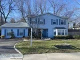(IDDEN) Lovely Mixed-Use Colonial For Sale In Holbrook