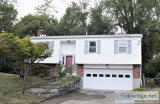 Spacious 3BRMS 1.5BATHS in a nice location  Spacious Kitchen  2 