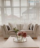 Buy modern and luxury blinds and curtains In UAE