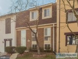 600 - 1 Bedroom in a 3 bedroom TH