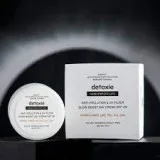 Anti-pollution & uv filter, glow boost day cream spf 25