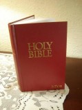HOLY BIBLE New International Version. Textbook Edition by Biblic